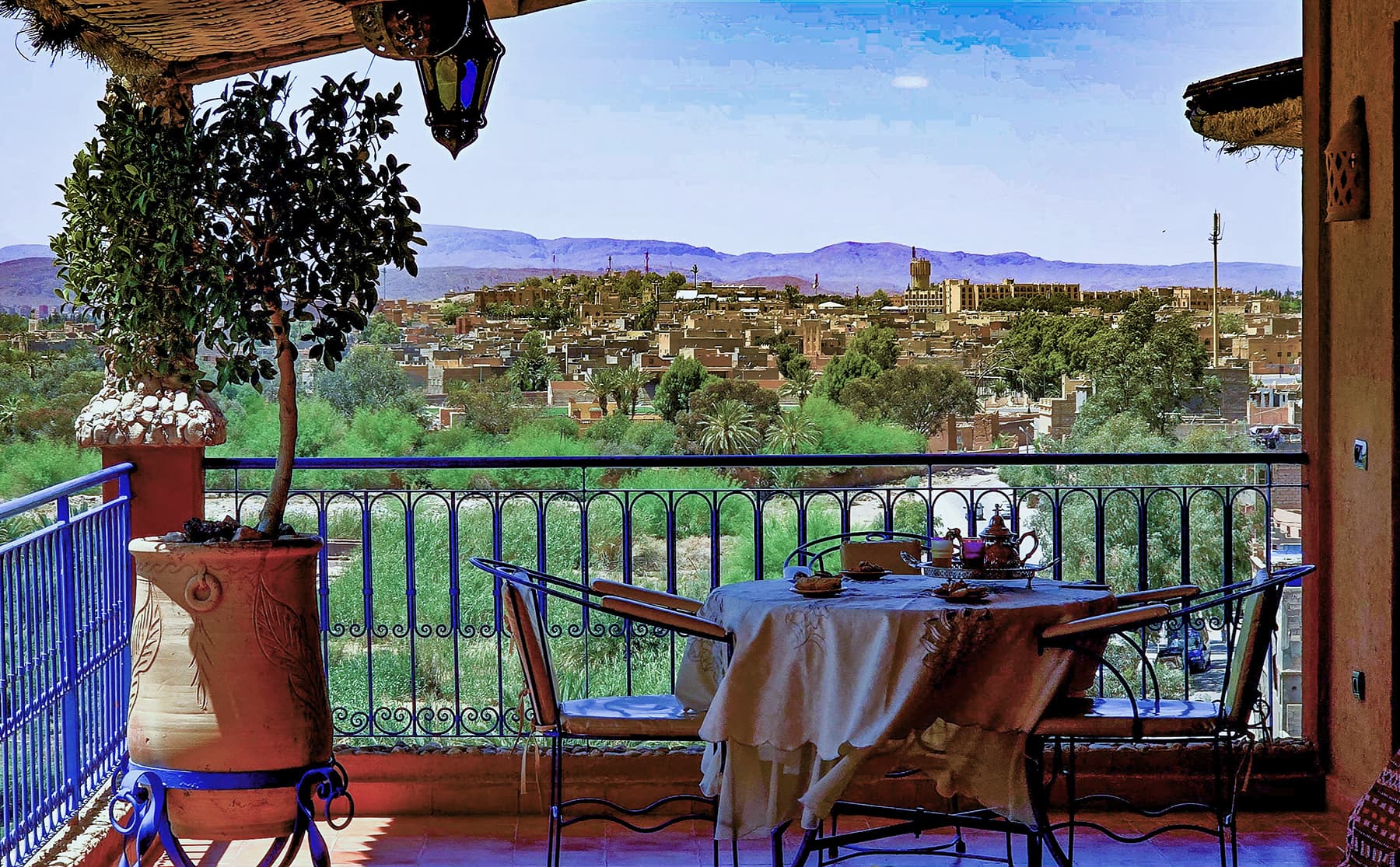 Suite Tazaroute — terrasse et paysage